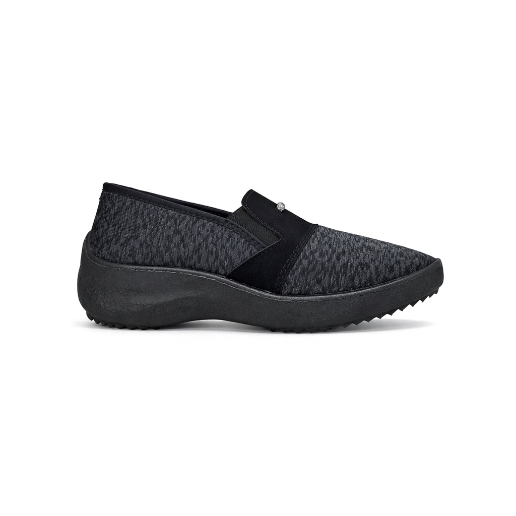 Zapatilla Acolchada Pira Aplique Con Elástico Art. 823